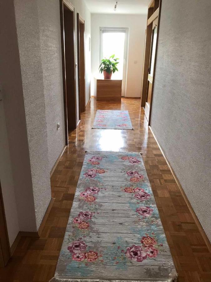 GradacacSobe Lara公寓 外观 照片